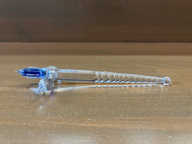 贅沢な一品【ガラスペン(ペン先がブルー&本体はクリア)】(瓢箪ペンレスト付)面白いペン 思考を整え心を落ち着かせる時間 ズバッと価格 硬質ガラスペン メーカー直販日本製 ギフト