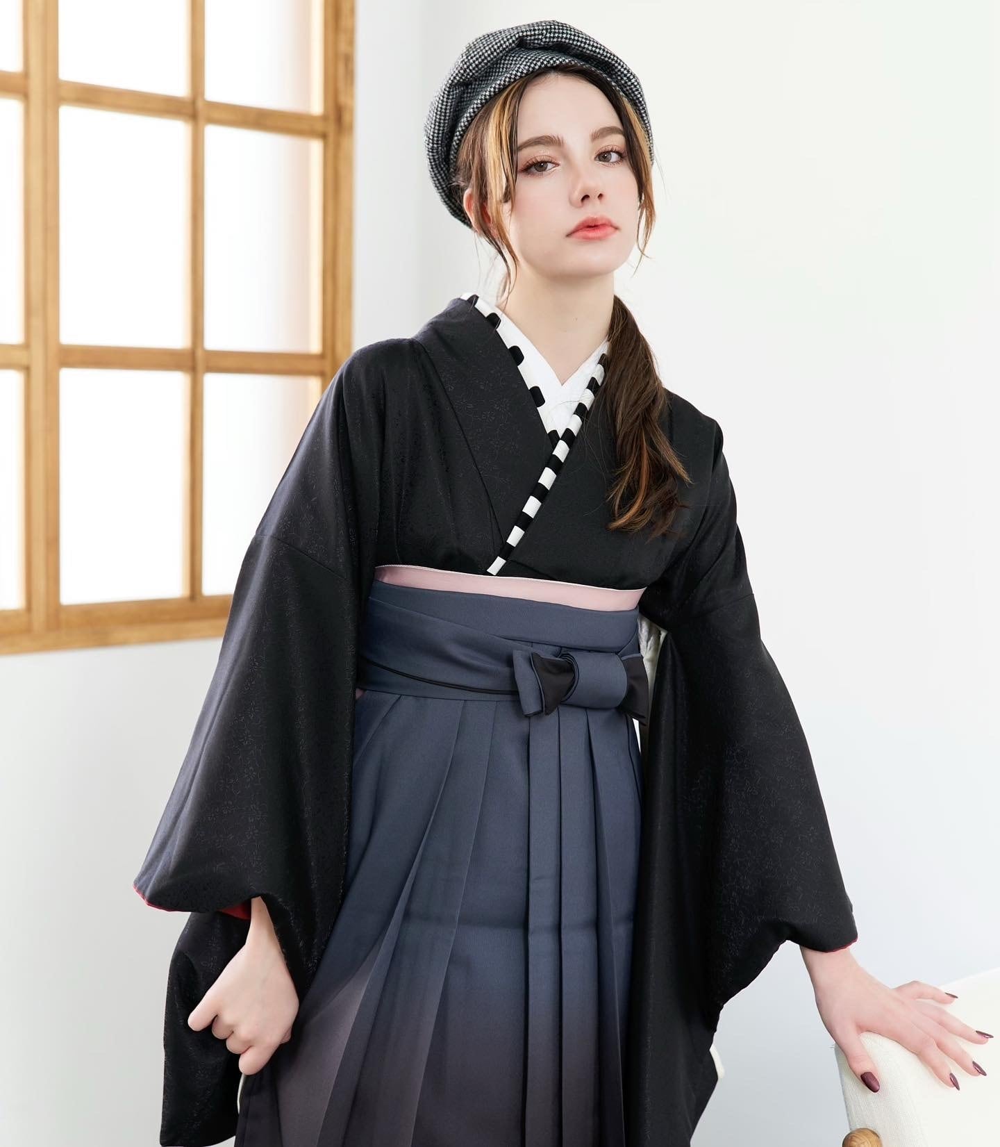 Kimono Sienne 卒業式袴3点セット 黒コーデ 黒袴 袴 二尺袖着物 袴 卒業式 着物ジェンヌ | Kimono Sienne