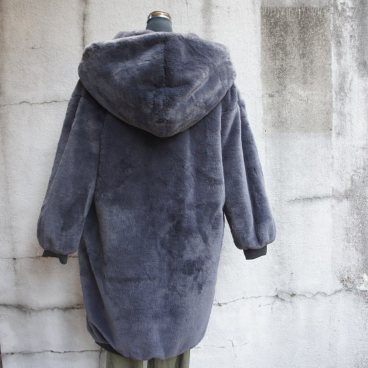 Topanga Fashion　ボリュームファーパーカーコート　グレー