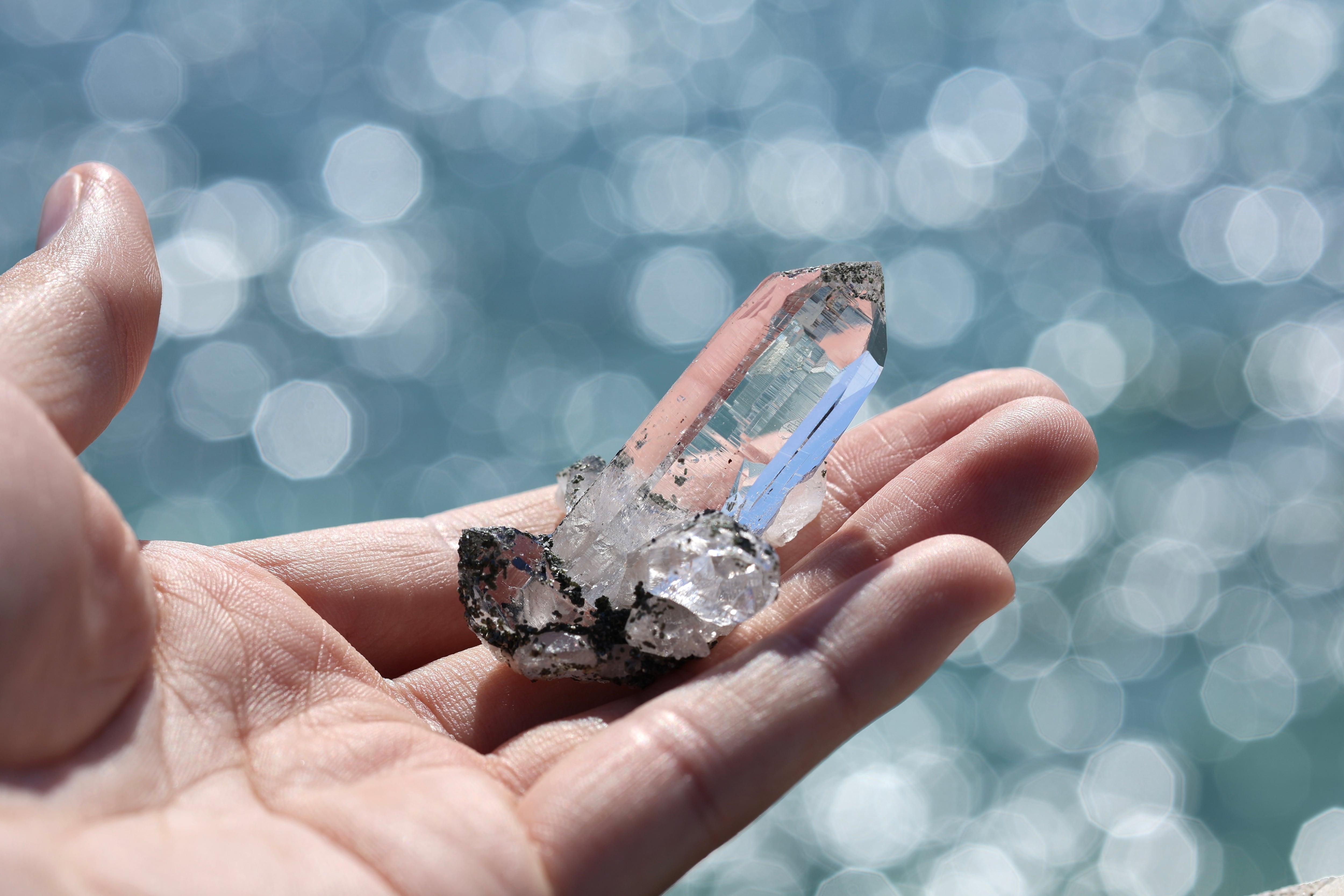 ヒマラヤ水晶 ガネーシュヒマール産 | 石垣島の夜光貝アクセサリーと