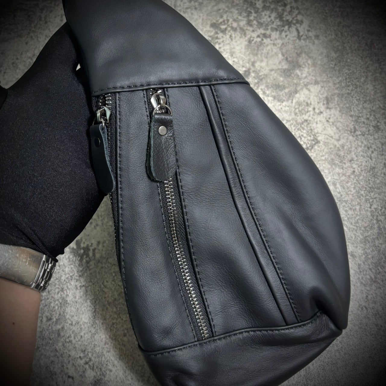 本革 ボディバッグ メンズバッグ 斜め掛け ワンショルダー 牛革 バッグ