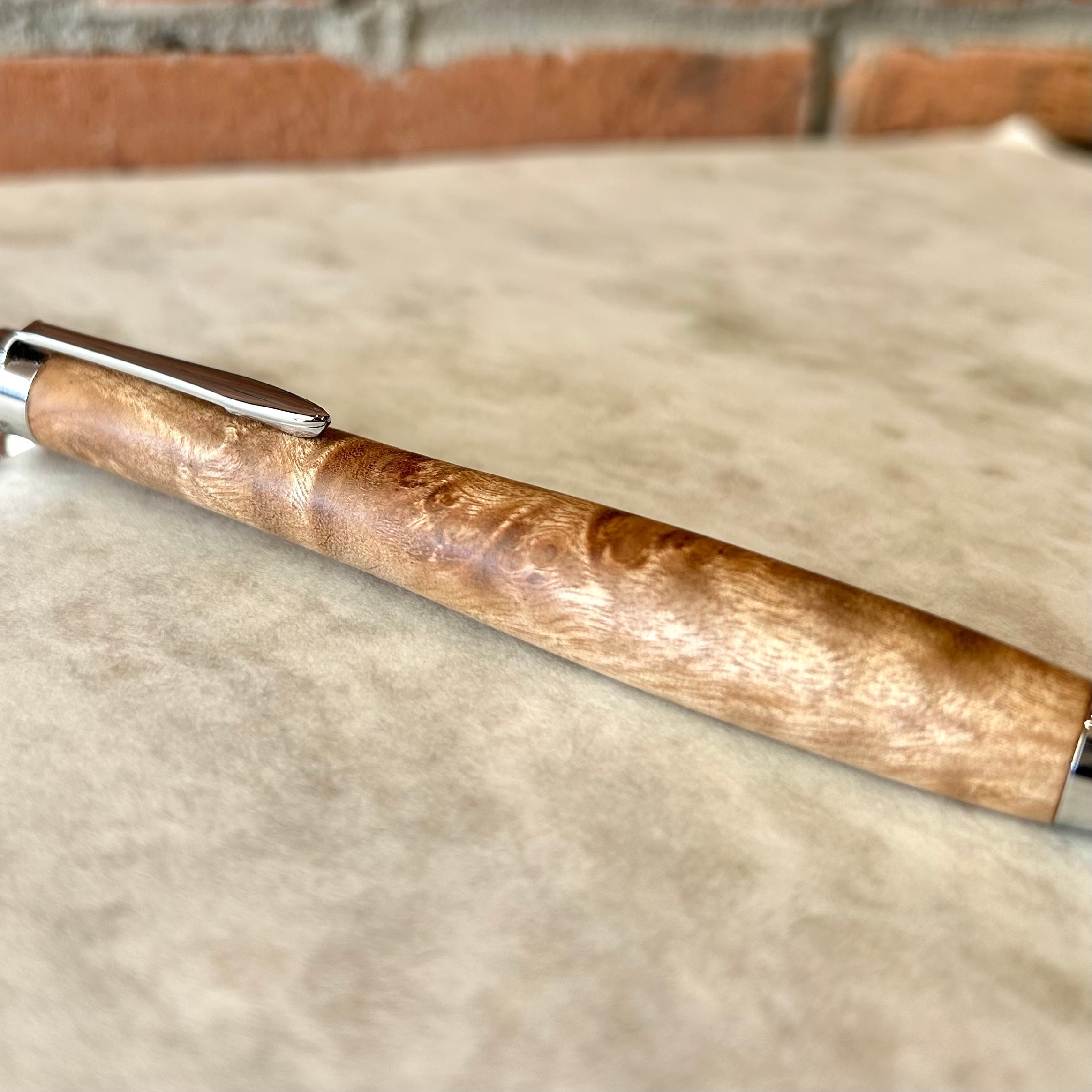 こぶた工房【マーブルウッド 極上杢①】 ボールペン換装可 | ペンネ