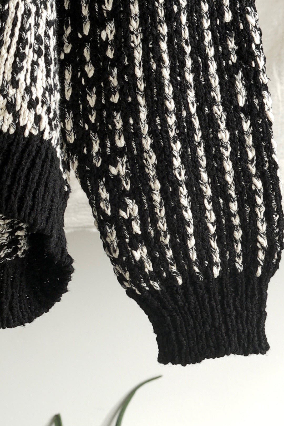 JAN JAN VAN ESSCHE - KNIT#59 | Brownie