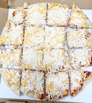 ピザ　ファイブチーズ　（40cm）（デリカ品）