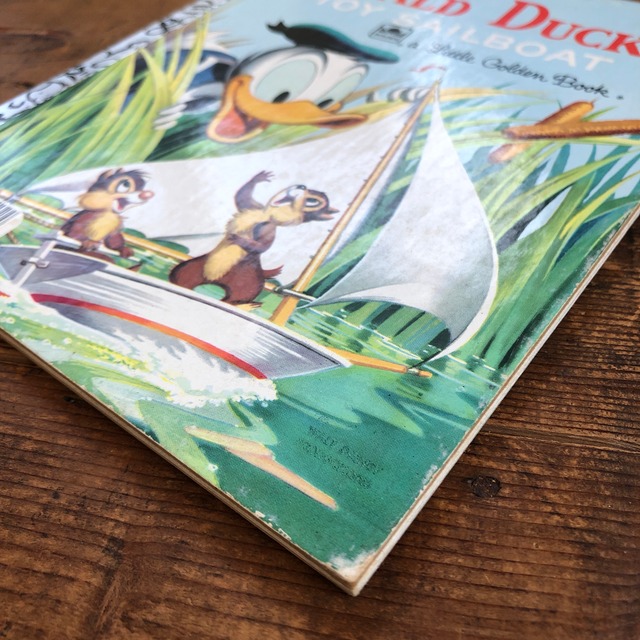 ヴィンテージ 洋書 絵本 Walt Disney S Donald Duck S Toy Sailboat ドナルドダック チップデール リトルゴールデンブック Little Golden Book E Vintage ヴィンテージ 洋書 雑貨のお店