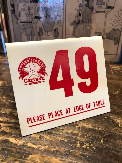 「Carl's Jr.」Waiting Plate