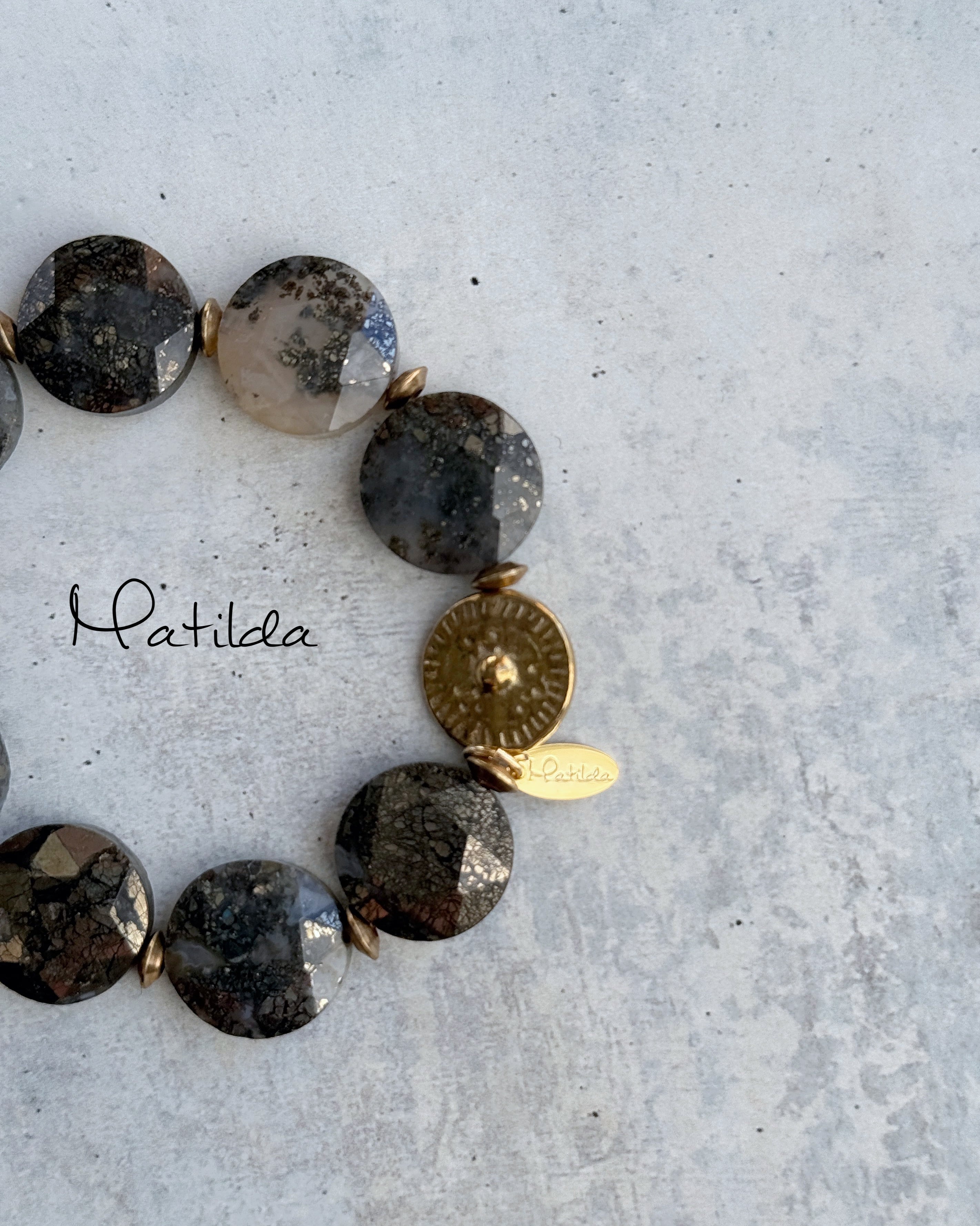 tumble bracelet(ニポモマーカサイト)