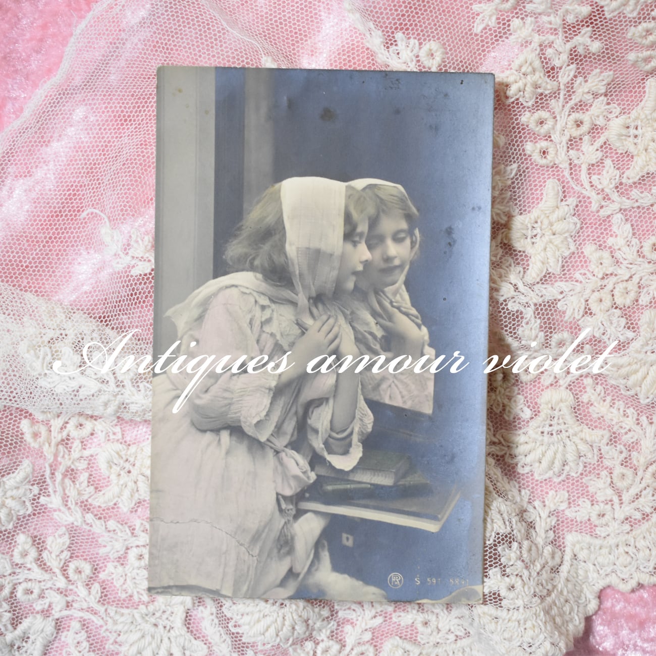 Antique postcard 百合の花を手にする妖精の少女 France P215