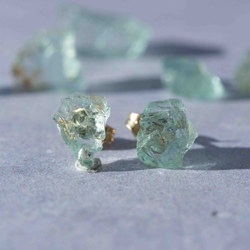 アクアマリン グリーンアクアマリン 鉱物原石 ピアス / イヤリング 【金具選択可 石おまかせ】 ハンドメイド アクセサリー