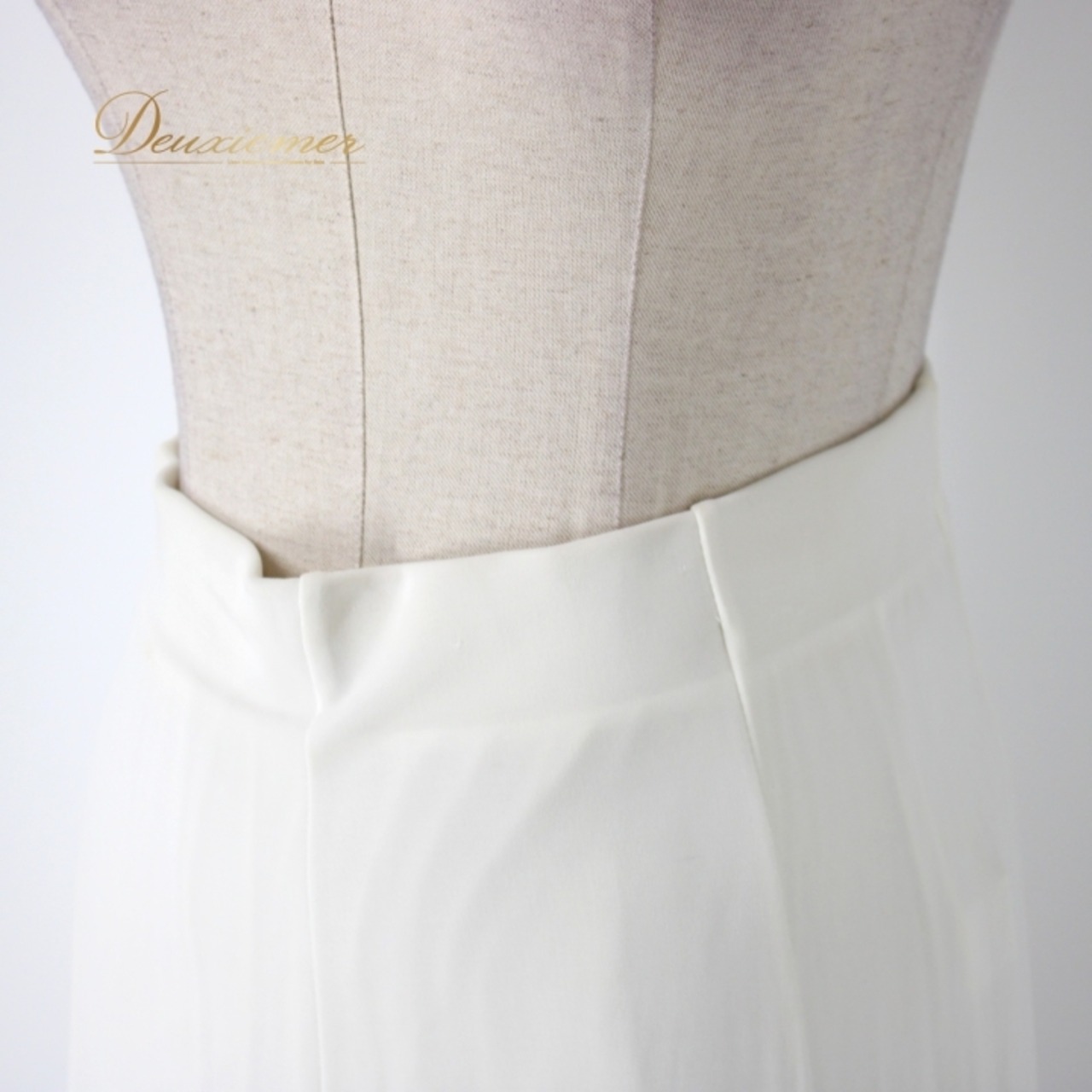 社交ダンス 衣装 スタンダード スカート レッスンウェア レディース オールシーズン 赤 白 レッド系 ホワイト系 グリーン系 花柄 透け感 花柄スカート フレアスカート レッスンスカート ダンスウェア フェミニン コスチューム ポリエステル素材 春夏秋冬 シーズンレス おしゃれ ストレッチ素材 お洒落 競技用 演出用 明るい色 自信を持てる スタイリッシュ