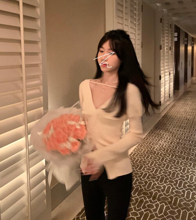 Vネックセーター オータムスリムトップス コート 秋物 モンロー38926880913