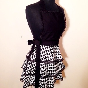 ✤Sugar baby aprons✤　sexy ruffle houndstooth (party apron)　F023