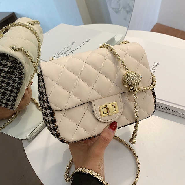 オールマッチチェーンスモールバッグメス2020新しい流行のファッションワンショルダーメッセンジャーネットレッドウエスタン菱形刺繍糸スモールスクエアバッグ Tiancai_Wing_Bag64152065114