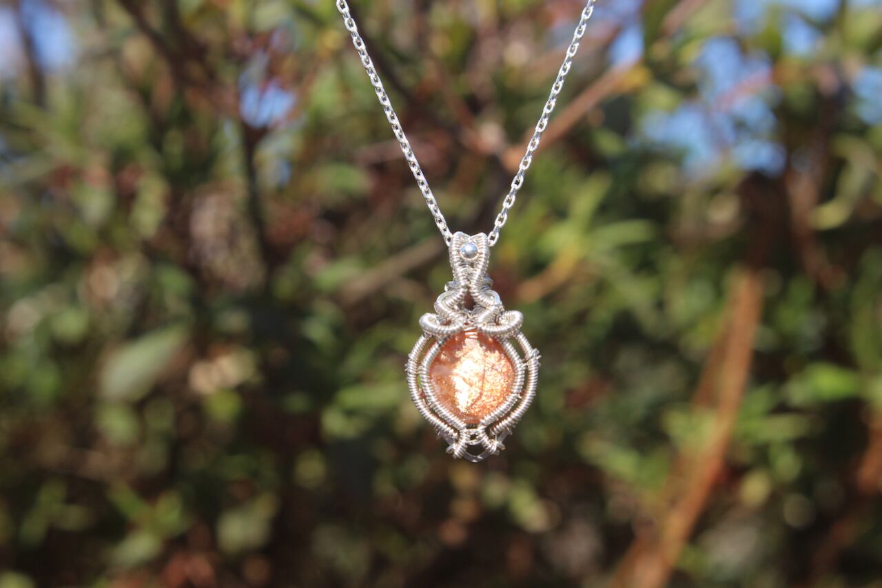 Sunstone silver925 wire wrapping pendant