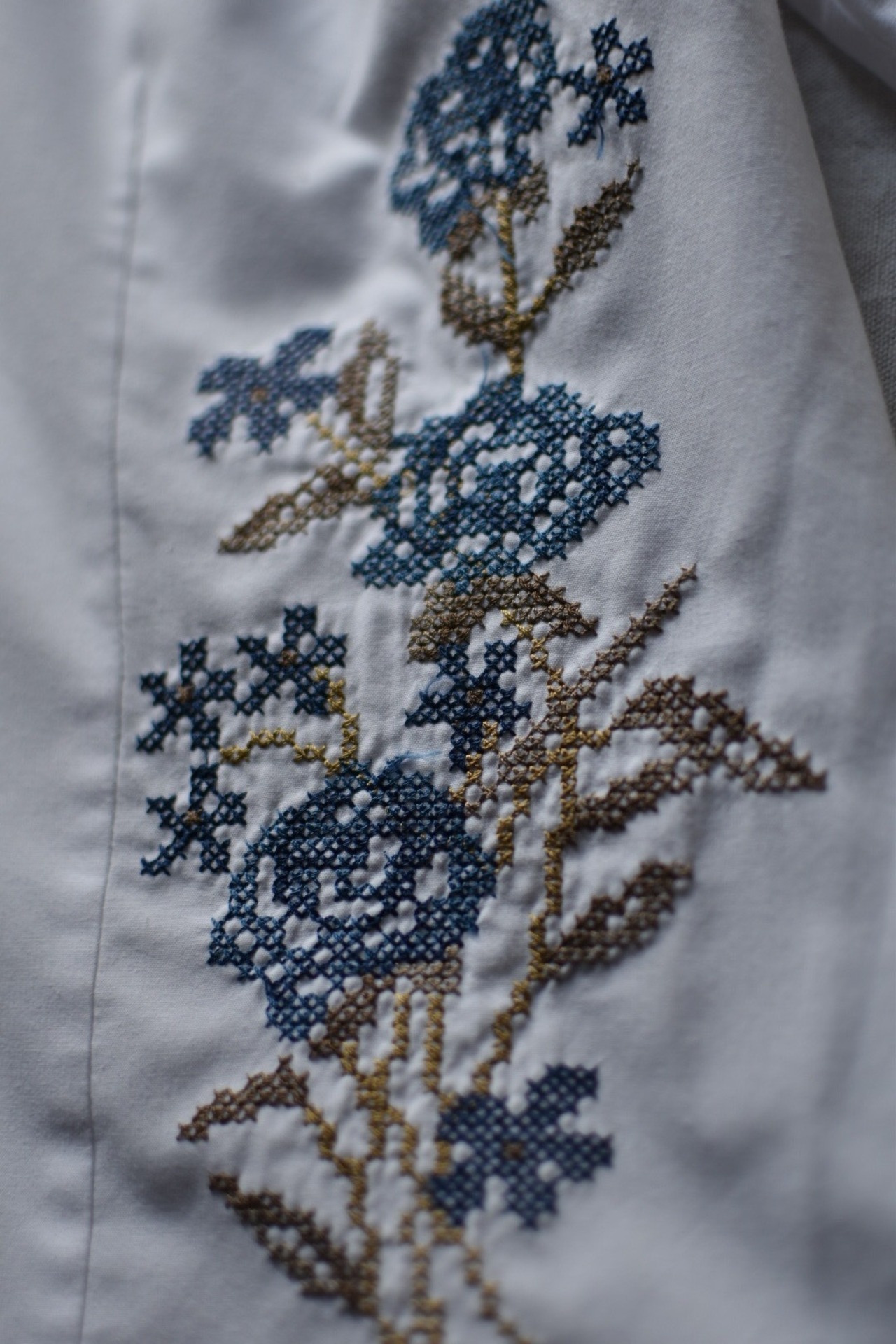 Polygon Flower Printed Shirt