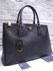 美品30万◆PRADA プラダ GALLERIA ガレリア ビジネス可 サフィアーノ レザー トート ハンド バッグ 黒◆ 合わせやすい万能トート型モデル♪