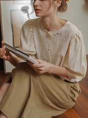 Marie Embroidery Puff Sleeve Blouse F0716