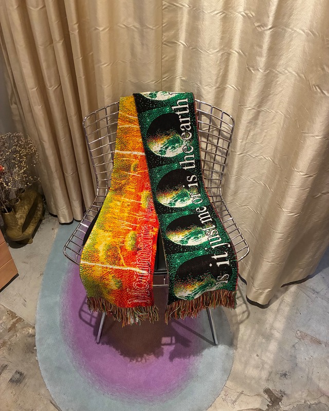 MONTMARTRE NEWYORK【BURNING SCARF -S-58-8TH-】