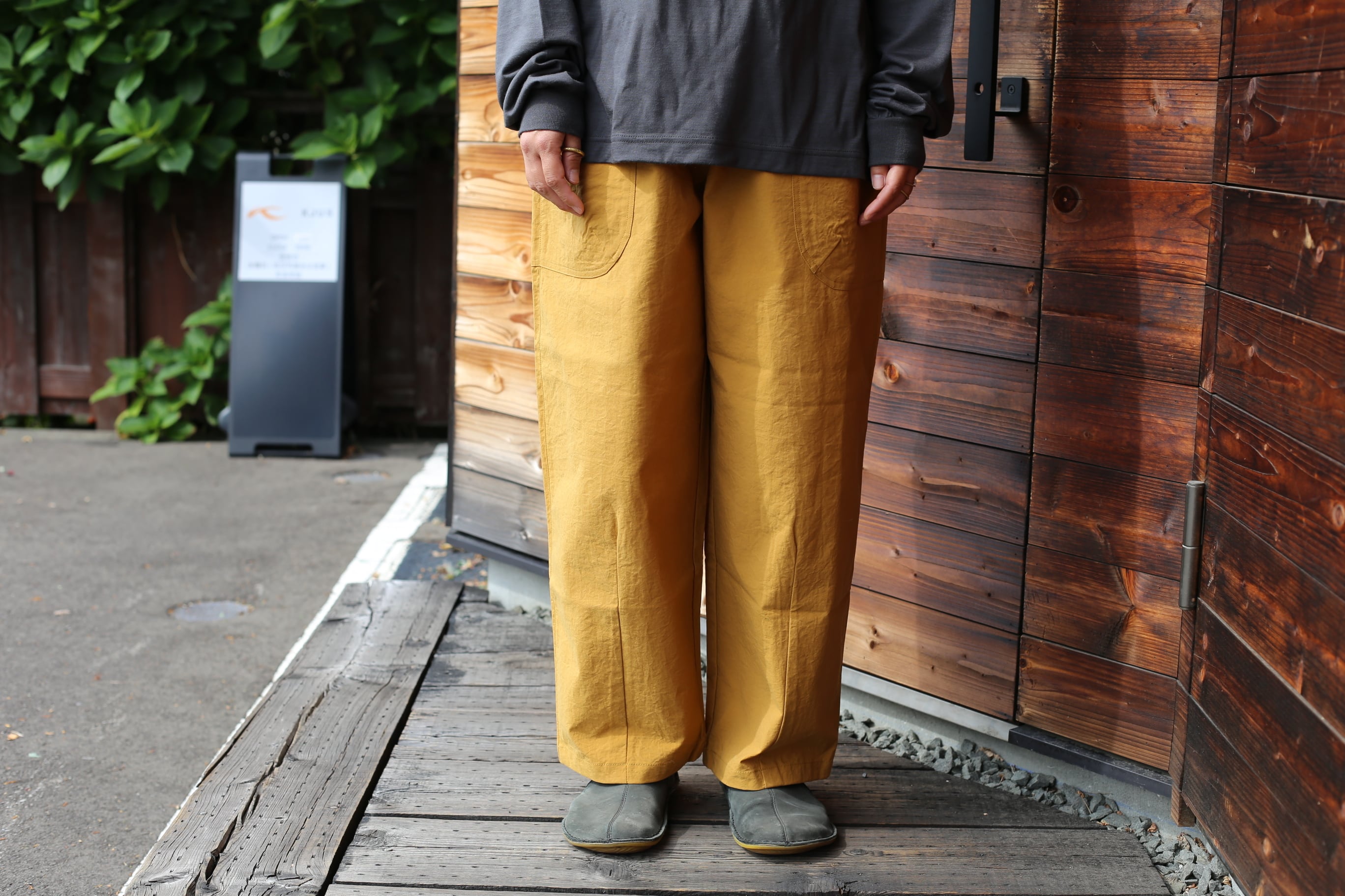 ヴィンテージナイロンのカーブパンツ【20％OFF】 | 01. Outdoor & Life