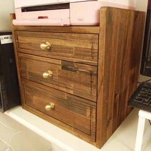 プリンター用紙やインクが収納できるプリンター台