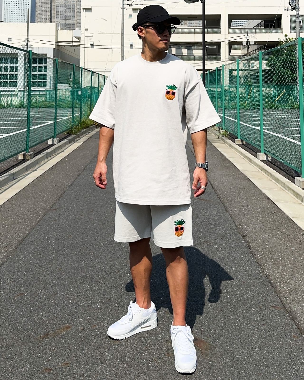 PINEAPPLE MAGNUM WEIGHT BIG SILHOUETTE T-SHIRT - FROST GRAY