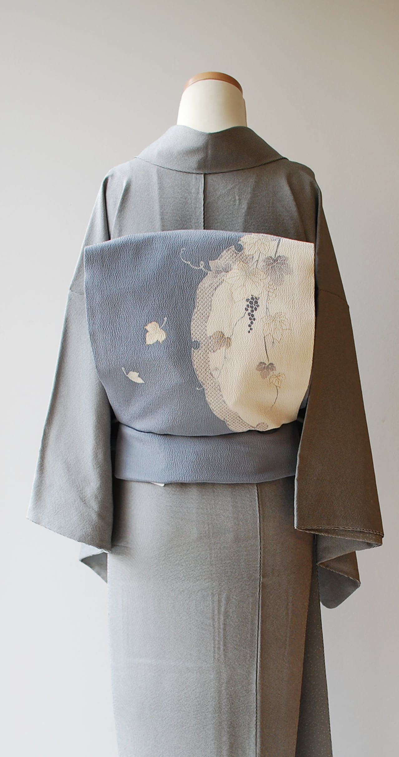 袷】灰色×黒 よろけ万筋 小紋 | 大山キモノ・ちぇらうなぼるた