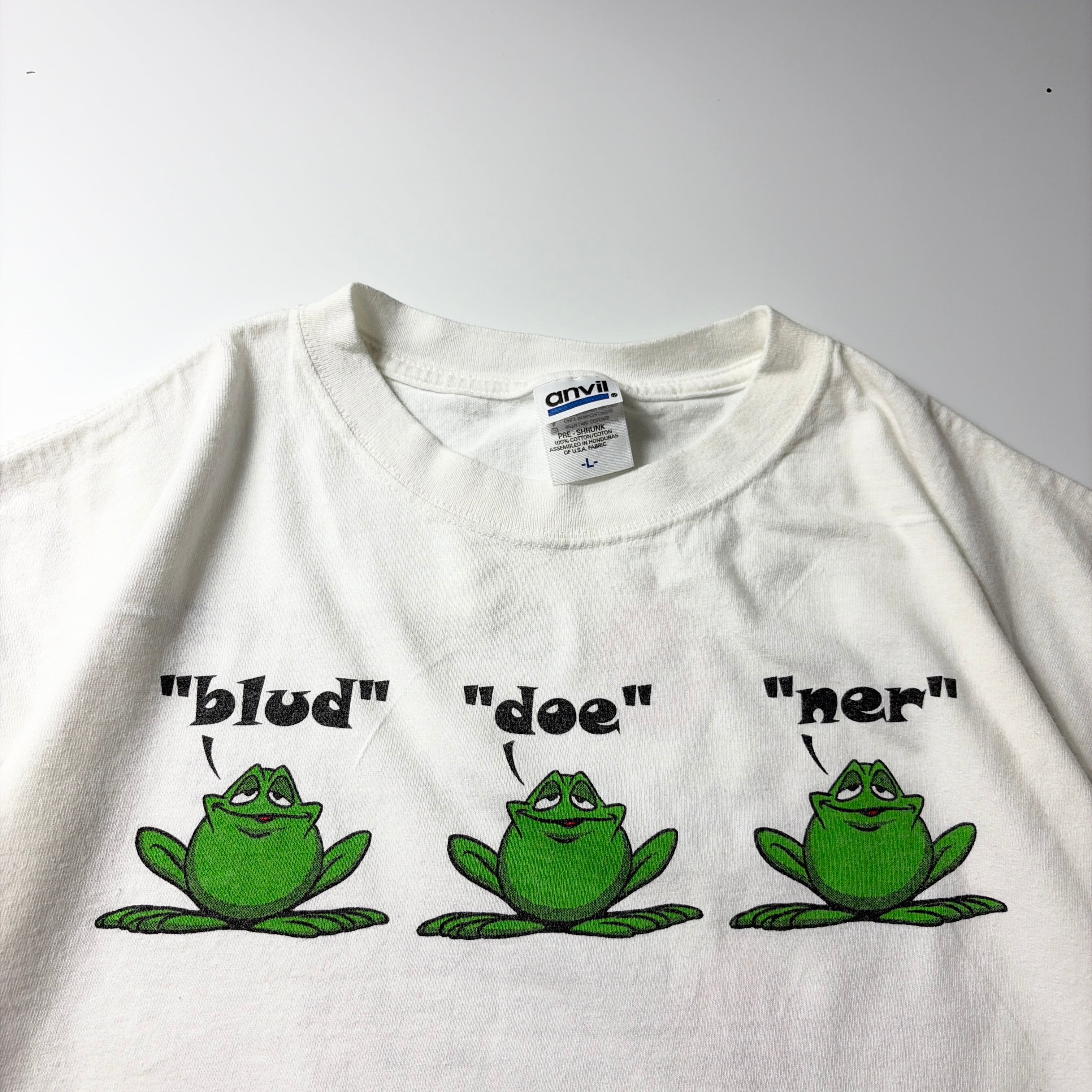 00s Frog Wordplay Graphic Tee