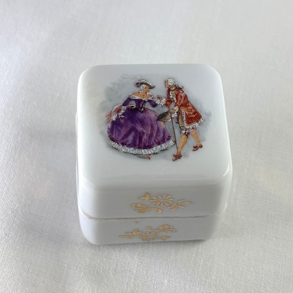 ボンボニエール Veritable Porcelaine 白磁 白無地 陶器小物入れ