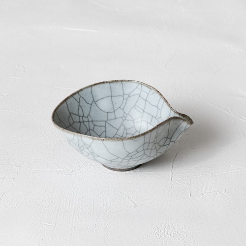 ［高田 志保］6.炭入り片口豆鉢