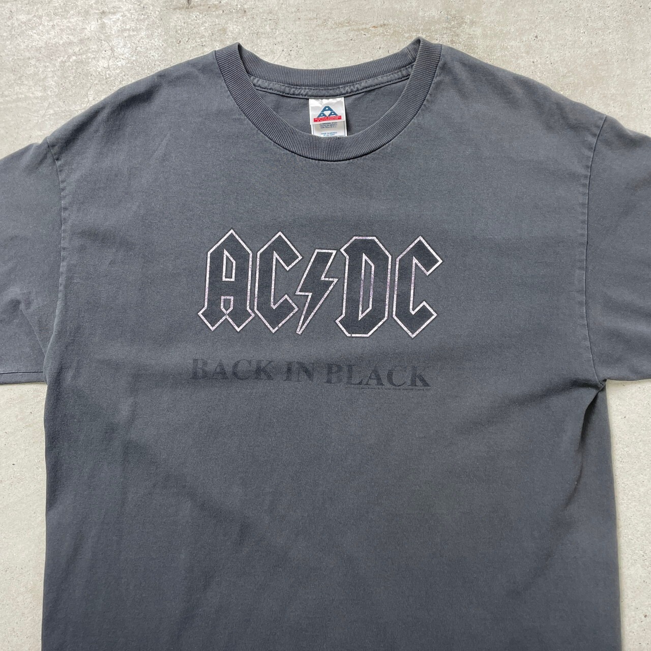 AC/DC BACK IN BLACK バンドTシャツ バンT メンズL 古着 リプリント 