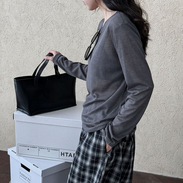 round neck sheer cut and sew top J00023