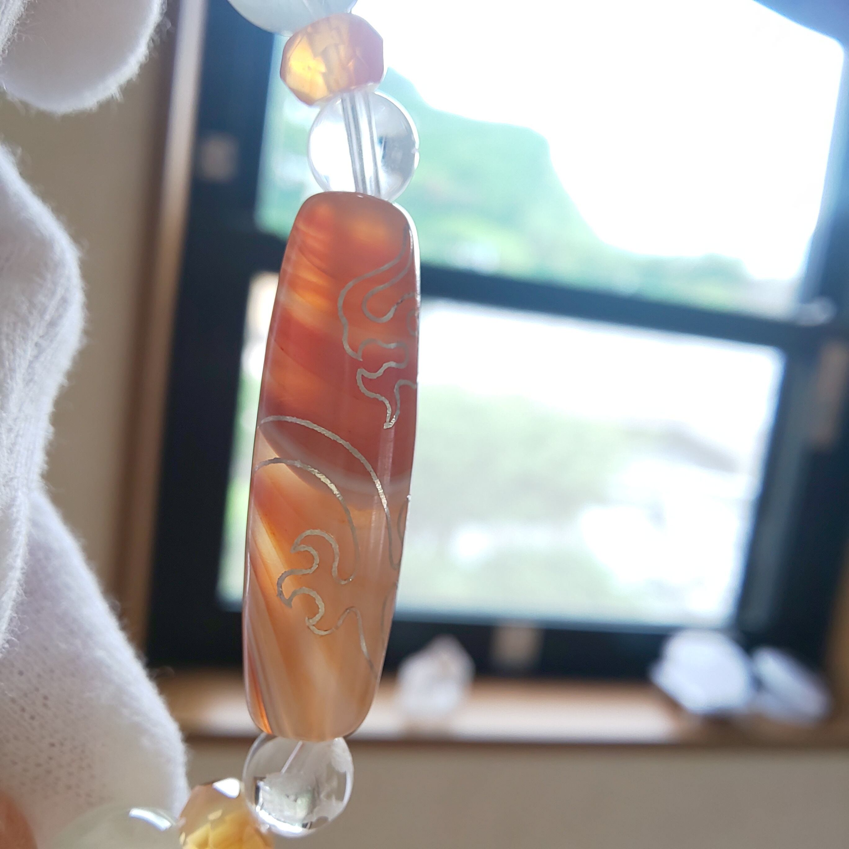 天然瑪瑙 朱砂銀線騎龍観音天珠 水晶白蛇彫り ピンクマニカラン 天然瑪瑙 朱砂銀線騎龍観音天珠 水晶白蛇彫り ピンクマニカラン