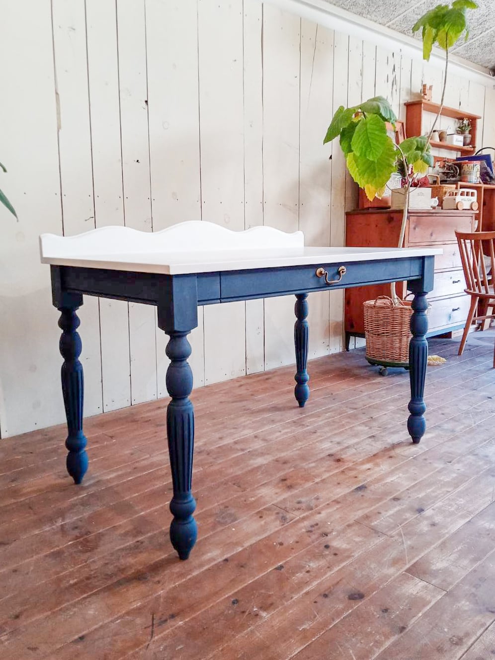 海外インテリア風大人かわいいデスク 1dwターンドレッグデスクW1200 “ストライプ”(アンティーク調ろくろ足) ミッドナイトブルー