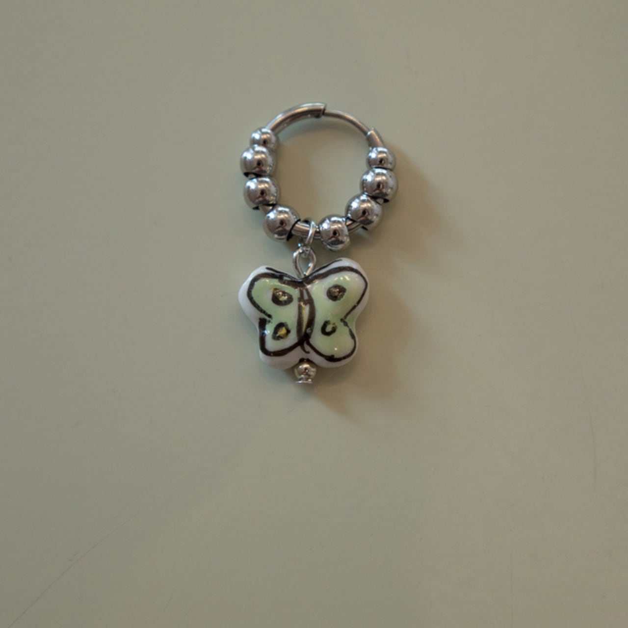 BenseレトロなチューリップOR蝶ピアス 7s