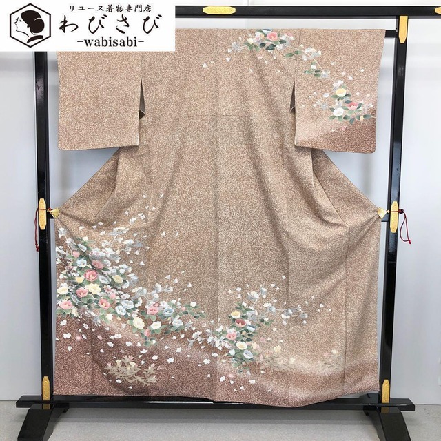 訪問着 四季の花模様 流水 金彩 暈し染 縮緬 薄紅梅色 K-3919  