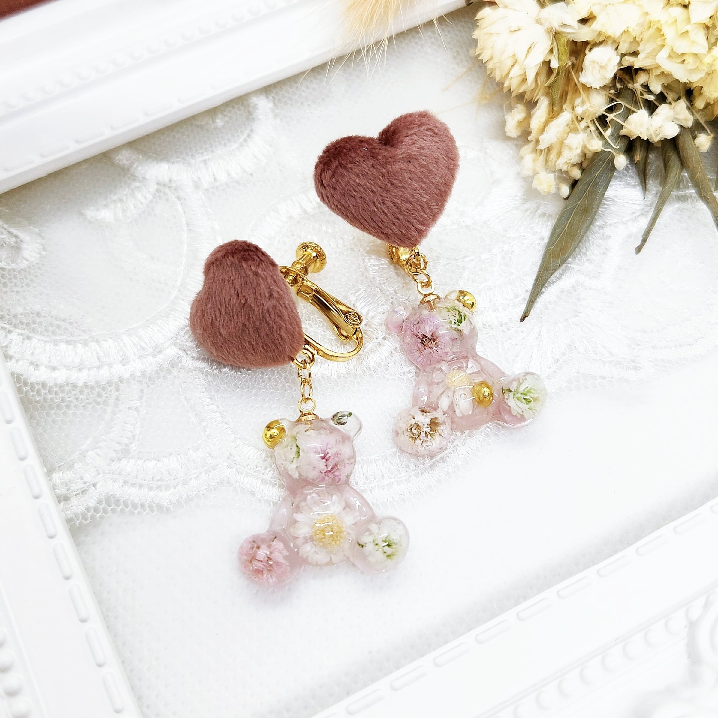 くまちゃんカボション ハートクリスタルピアス ハンドメイド くまちゃんカボション ハートクリスタルピアス ハンドメイド 全2色