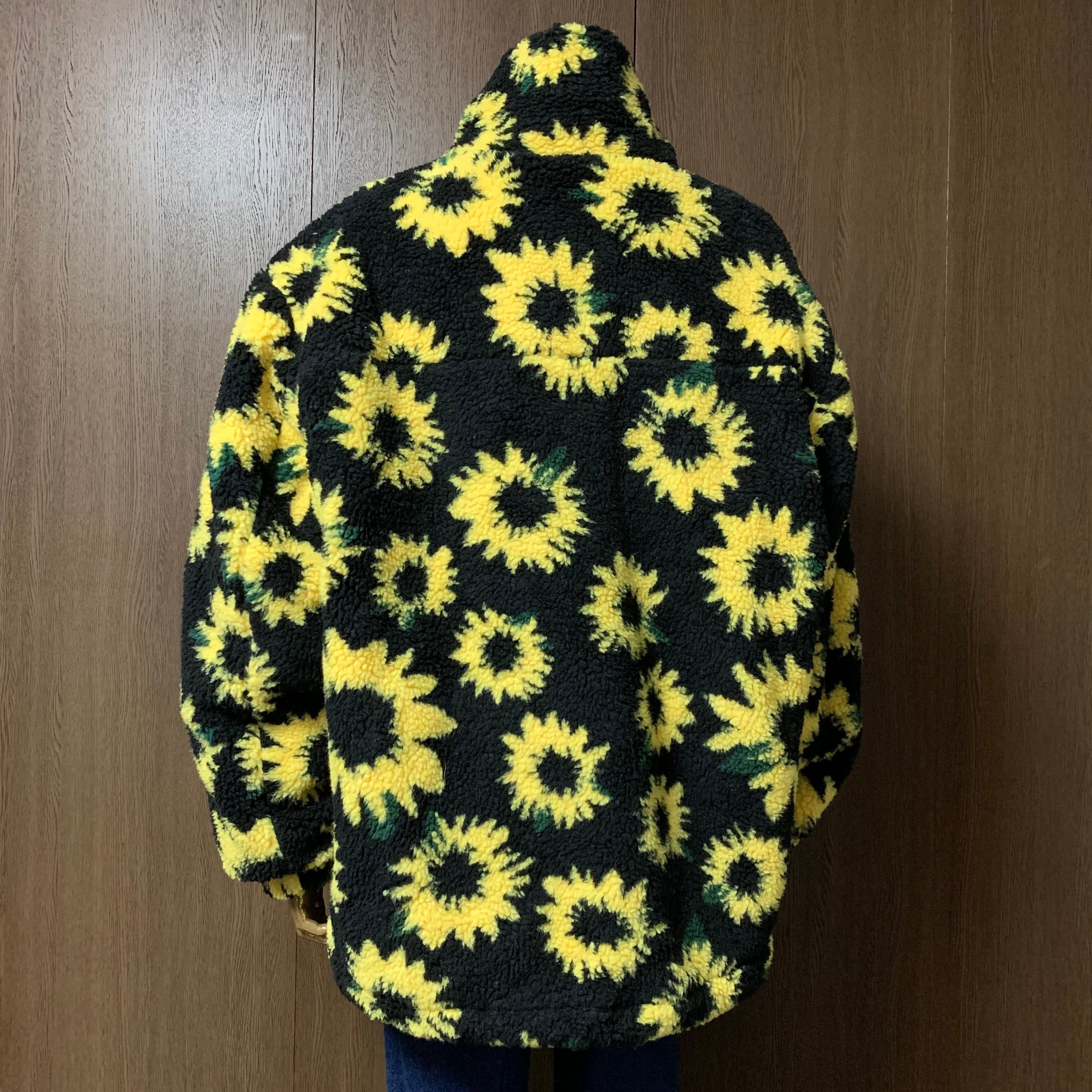 Urban Outfitters フリース　ボア　ジャケット　花柄