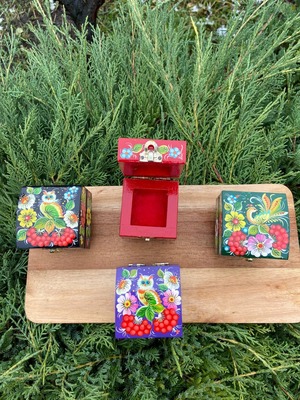 ペトリキフカ・ジュエリーボックス(Khomenko）