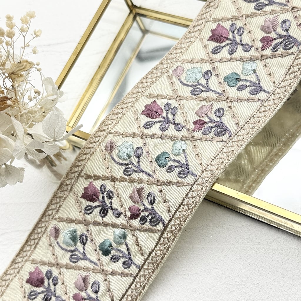 ホワイト | インド刺繍リボン専門店Rino Ribbon