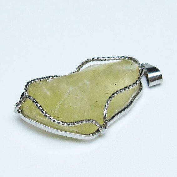 リビアングラス ペンダント 一点物 おまかせ便 112-13885