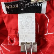 フラダンス 衣装 ワンピース ドレス レッド系 ムームーファクトリー ハワイ製 プルメリア柄 ハワイアンプリント T&L MUUMUU FACTORY アロハ フラ ダンス レッスン 練習 ホワイト系 赤 白 フリル 花柄 植物柄 フラワープリント 華やか 鮮やか かわいい おしゃれ 上品 フリル付き 美しい プルメリアデザイン 大人用ドレス フェスティバル用 パーティー