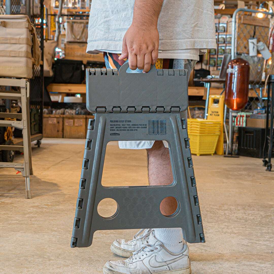 WHATNOT／フォールディングステップスツール | OLIVE OUTDOOR EQUIPMENT