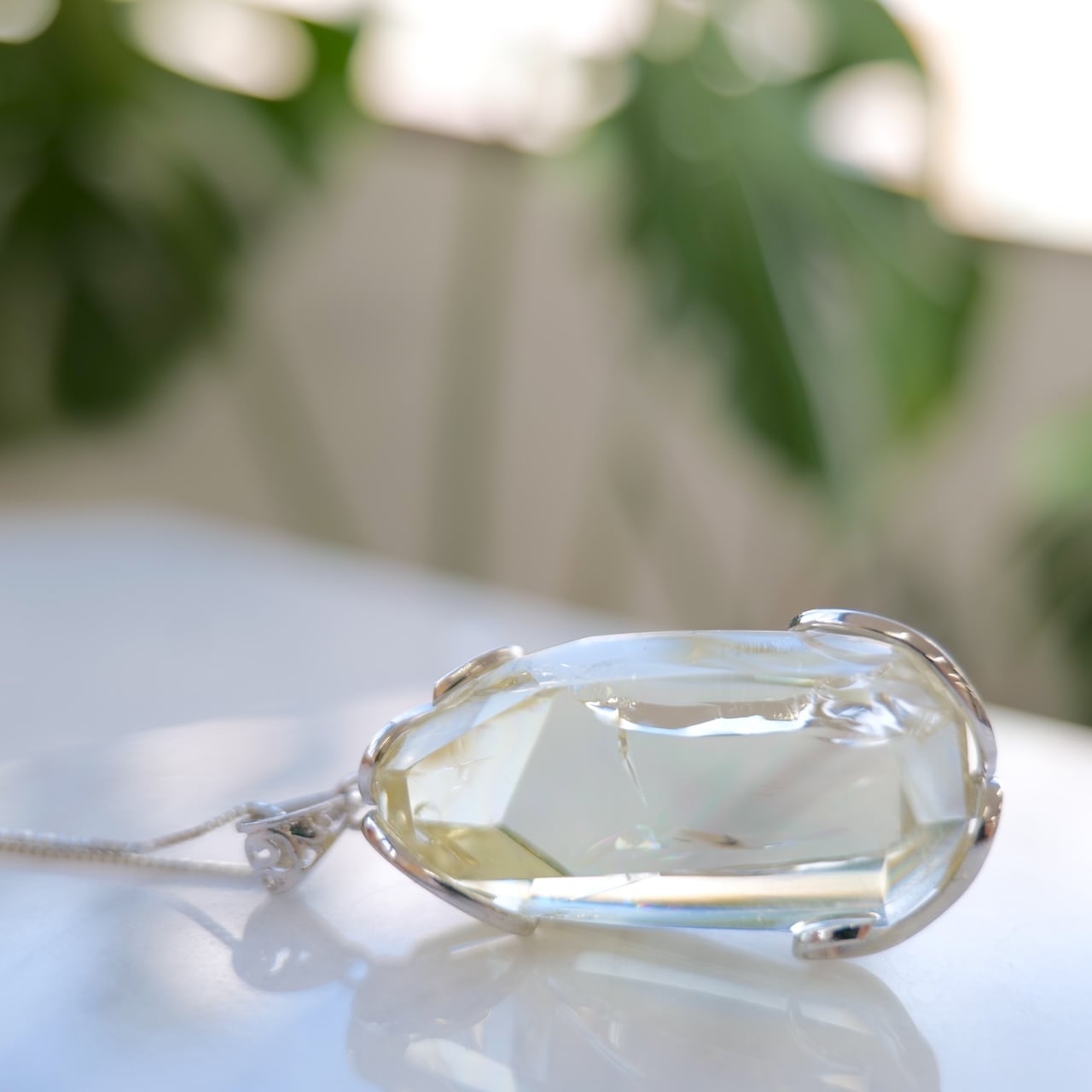 【 豊かさを呼び覚ます、成功と繁栄のコード 】シトリン レインボー入ペンダント G4_2