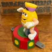 M&M's クリスマス・トレイン・トッパー サーカストレイン 列車 機関車 イエロー ミールトイ エムアンドエムズ MU-289