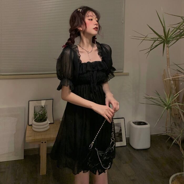 スタンダードブラックカラースリーブドレス サマー薄手スカート レトロ 大人ガーリー スウィート キュート カジュアル 夏物 スクウェア モンロー64100500341