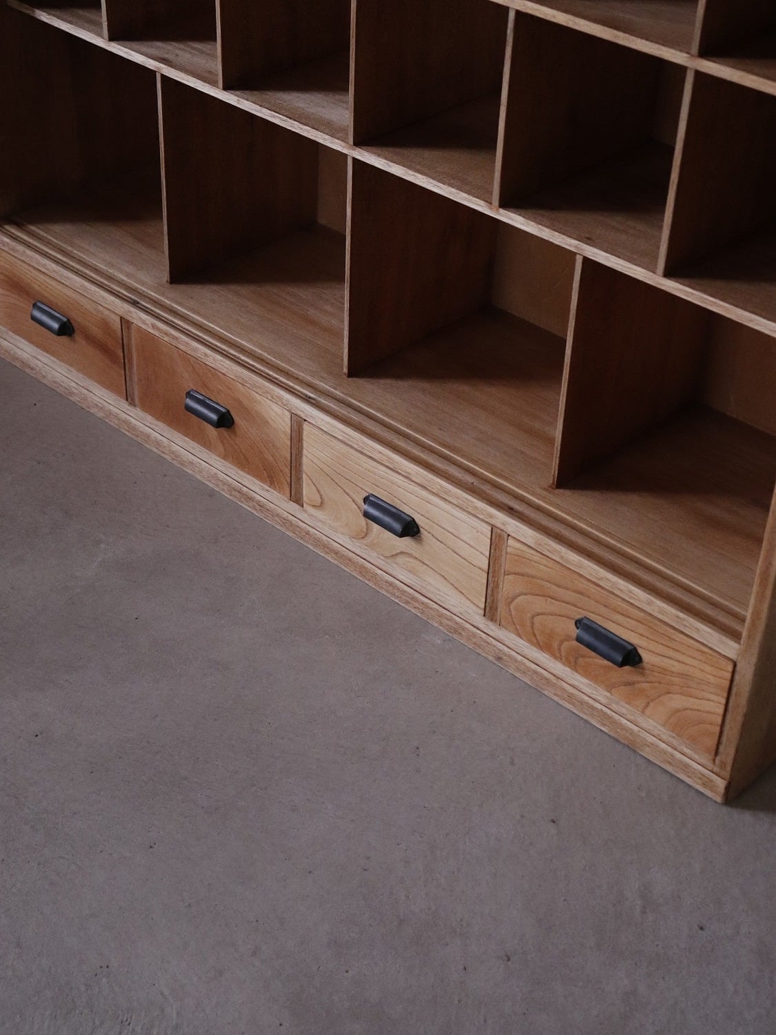 マス目棚 戸無 | アルドマ 古道具・古家具・アンティーク