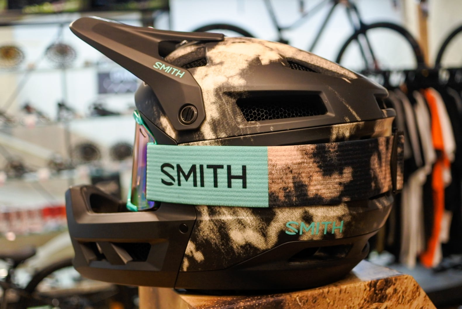 【SMITH】Squad XL MTB Artist Series Iago Garay [スカッド XL MTB アーティストシリーズ