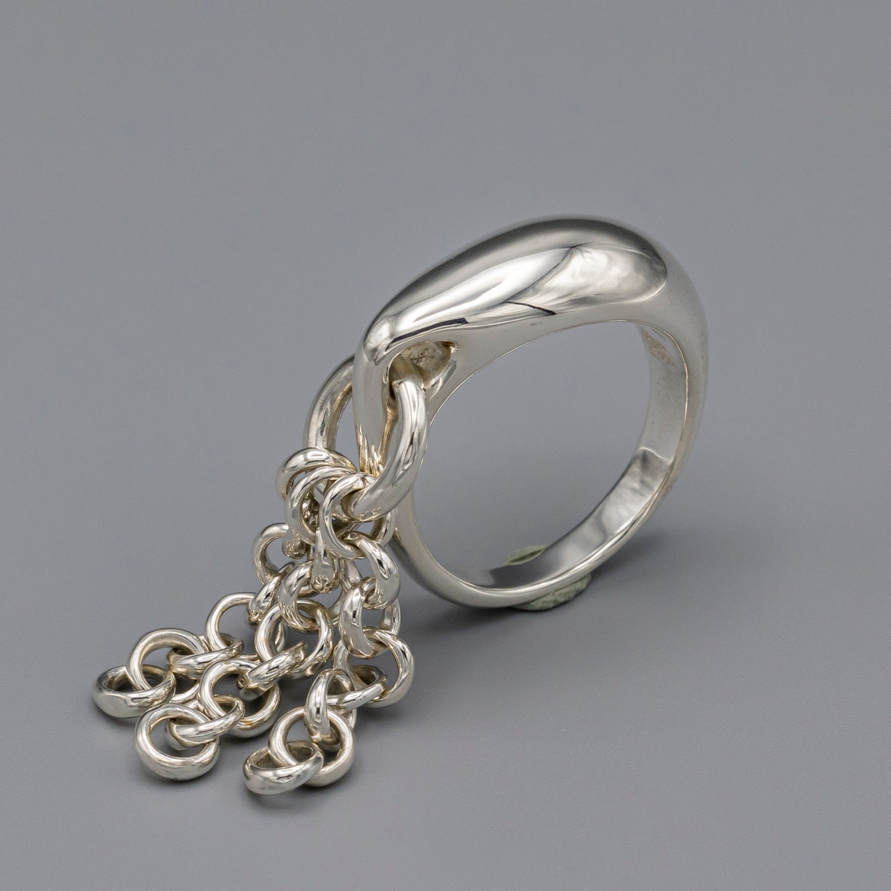 Bloom tassel ring Silver