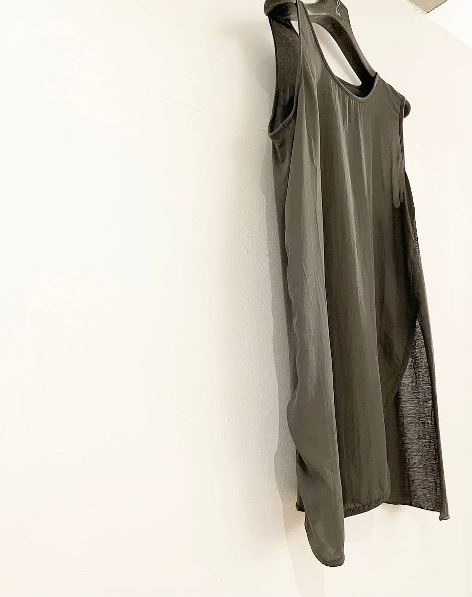 新品 ROQUE by ILARIA NISTRI ノースリーブトップス | mapolis