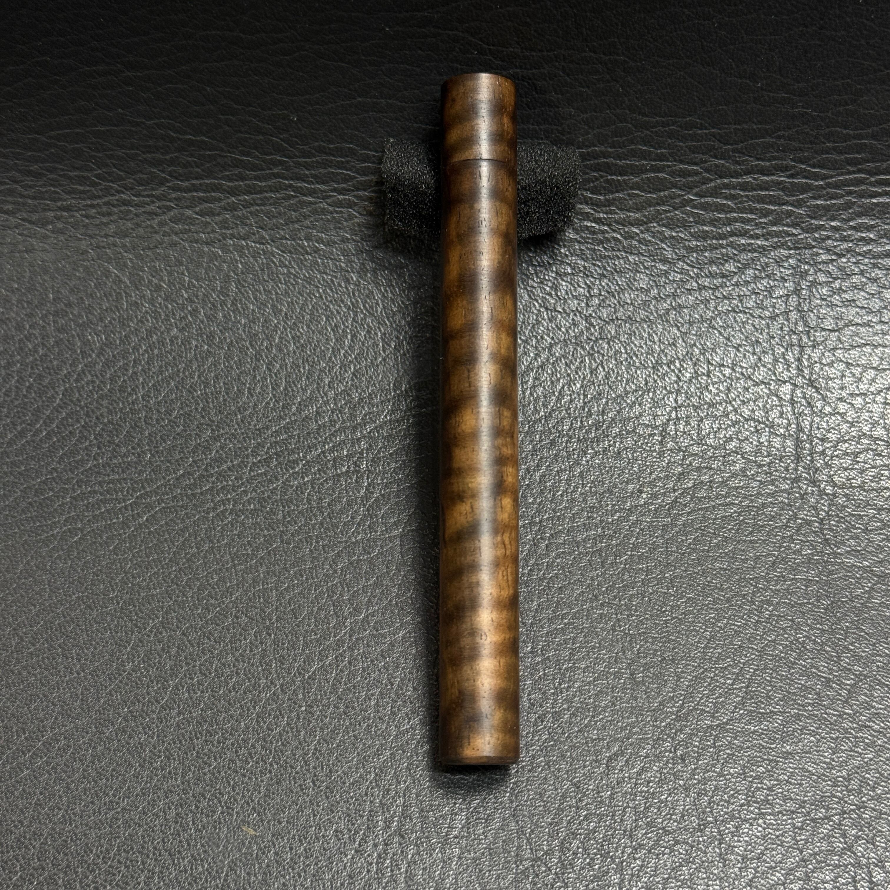 684黒柿縮杢 木製キャップ芯ケース オイルフィニッシュ | handwood